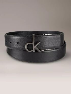 Cinturón reversible con placa con el logotipo Monogram Cinturón reversible con placa con el logotipo Monogram