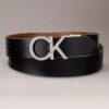 Cinturón reversible con placa con el logotipo Monogram