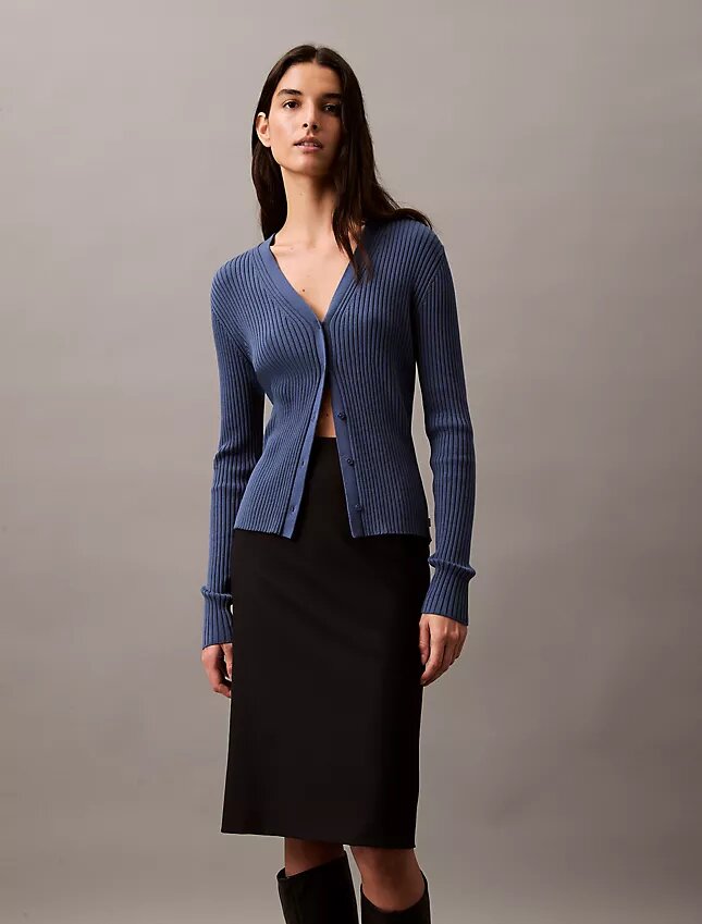 Falda lápiz elástica y elegante Falda lápiz elástica y elegante