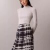 Falda midi acampanada estampada
