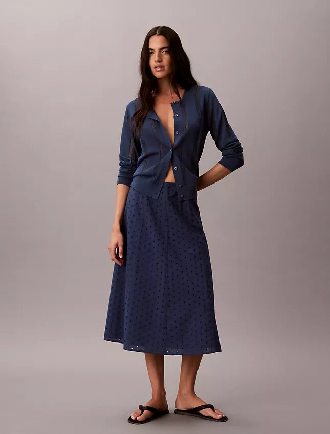 Falda midi con bordados Falda midi con bordados