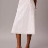 Falda midi con bordados