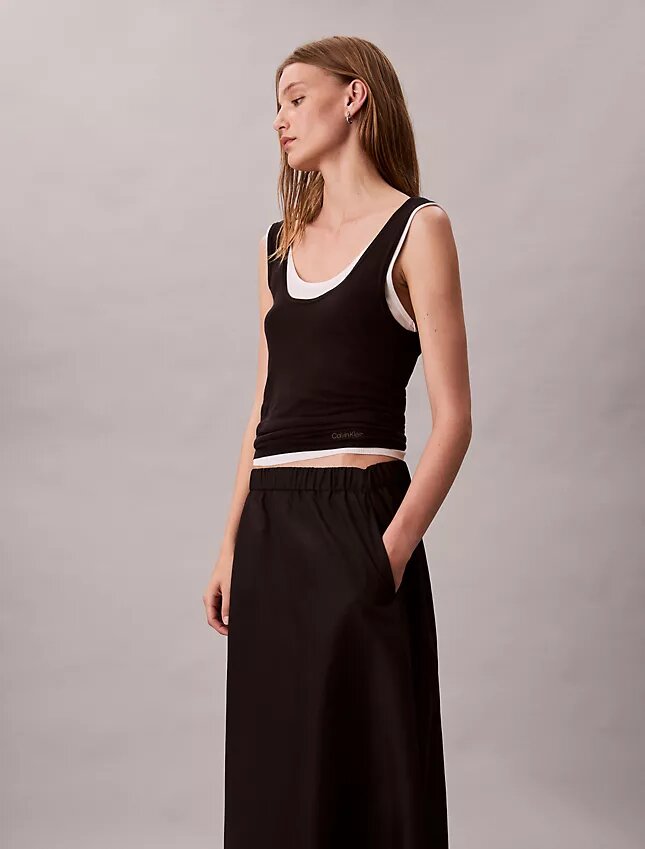 Falda midi de nailon sin cremallera Falda midi de nailon sin cremallera