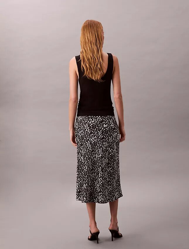 Falda midi de satén estampado Falda midi de satén estampado