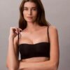 Form to Body Bralette bandeau ligeramente forrado que se adapta al cuerpo Form to Body Bralette bandeau ligeramente forrado que se adapta al cuerpo