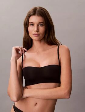 Form to Body Bralette bandeau ligeramente forrado que se adapta al cuerpo