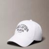 Gorra con logotipo curvado Gorra con logotipo curvado