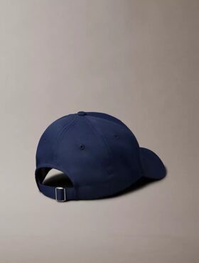 Gorra de béisbol con el logotipo bordado estándar