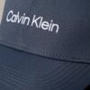 Gorra de béisbol con el logotipo bordado estándar Gorra de béisbol con el logotipo bordado estándar