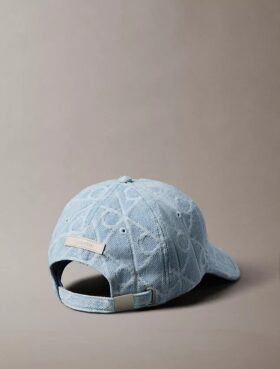 Gorra de béisbol con logotipo emblemático en Denim