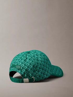 Gorra de béisbol con logotipo estampado por toda la superficie