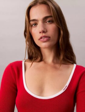 Jersey clásico de cuello redondo en mezcla de algodón