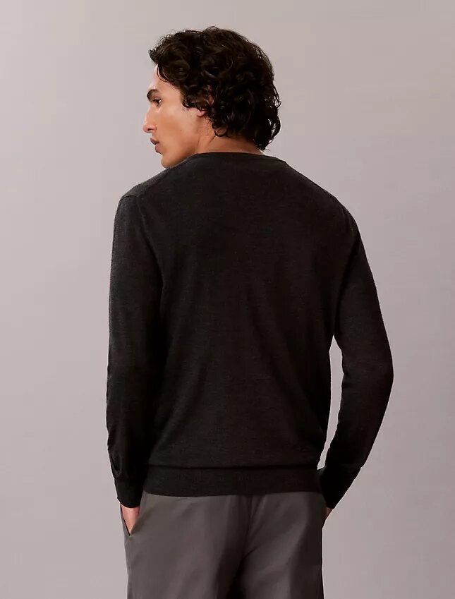 Jersey de cuello redondo de mezcla de merino extrafina Jersey de cuello redondo de mezcla de merino extrafina