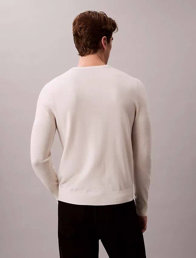 Jersey de cuello redondo de mezcla de merino extrafina Jersey de cuello redondo de mezcla de merino extrafina