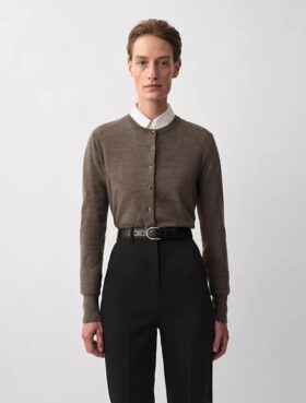Lila Cardigan clásico