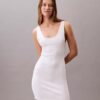 Minivestido con espalda cruzada