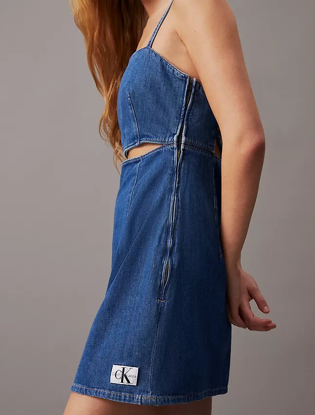 Minivestido de denim con aberturas Minivestido de denim con aberturas