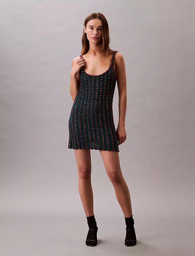 Minivestido sin mangas de ganchillo con abalorios Minivestido sin mangas de ganchillo con abalorios