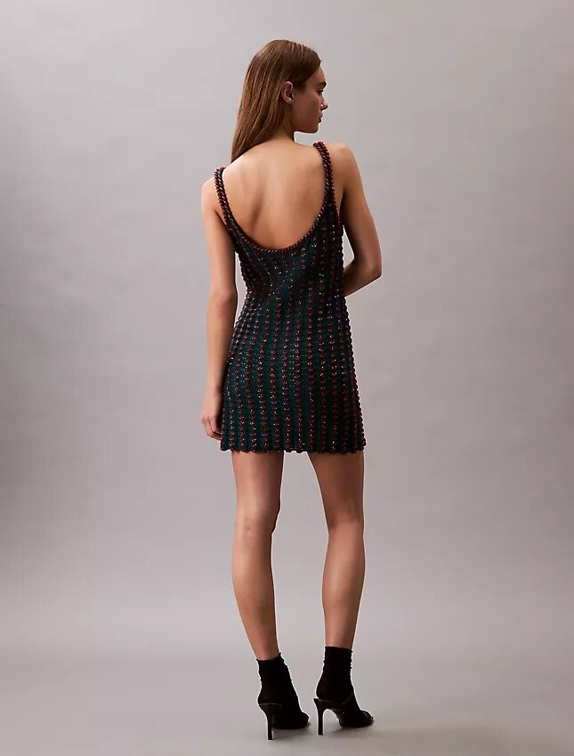Minivestido sin mangas de ganchillo con abalorios Minivestido sin mangas de ganchillo con abalorios