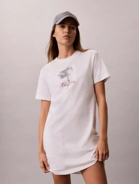 Minivestido tipo camiseta con estampado floral