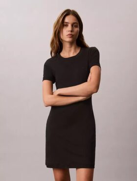 Minivestido tipo camiseta con Monogram