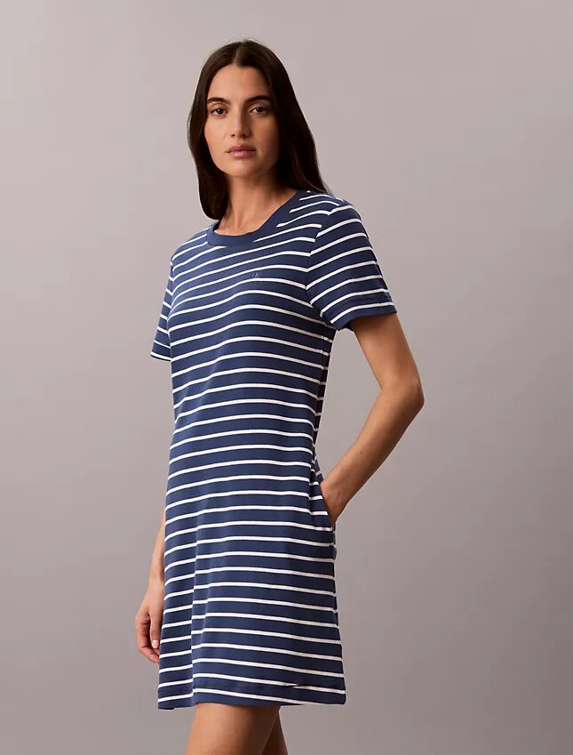 Minivestido tipo camiseta con Monogram Minivestido tipo camiseta con Monogram