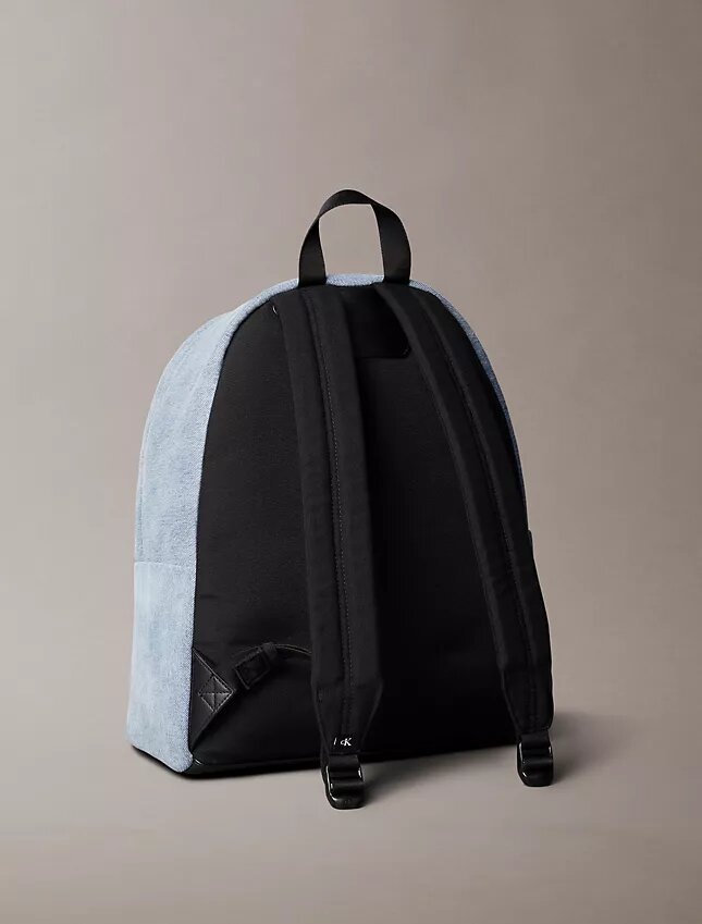 Mochila con logotipo Monogram de Denim Mochila con logotipo Monogram de Denim