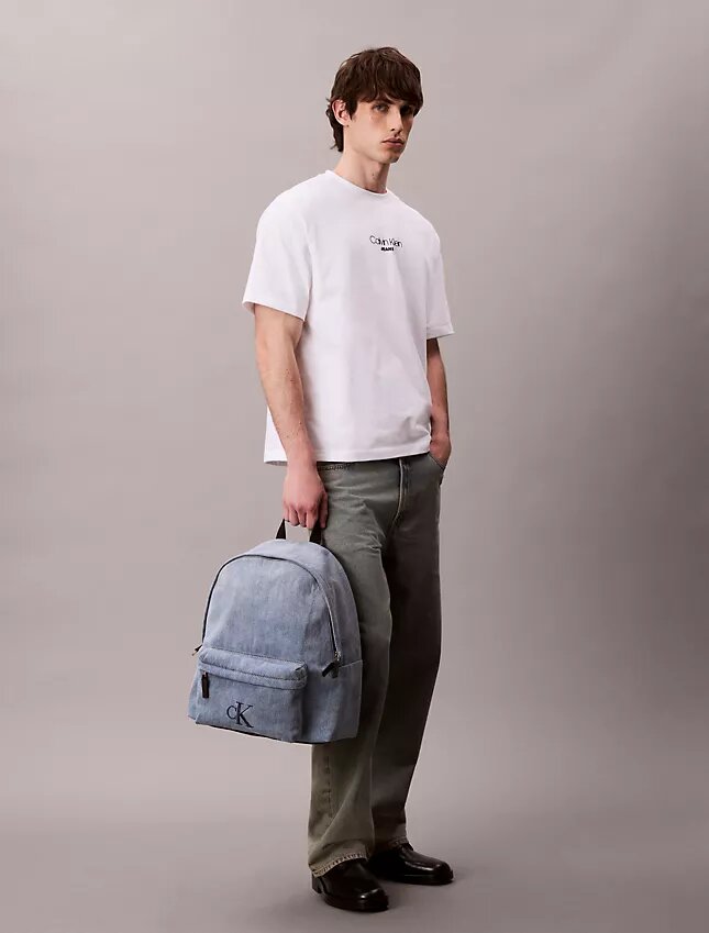 Mochila con logotipo Monogram de Denim Mochila con logotipo Monogram de Denim