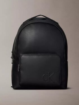 Mochila con Monogram en relieve