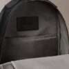 Mochila con Monogram en relieve Mochila con Monogram en relieve