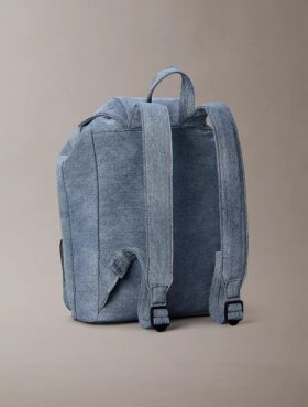 Mochila mini con solapa de Denim y logotipo