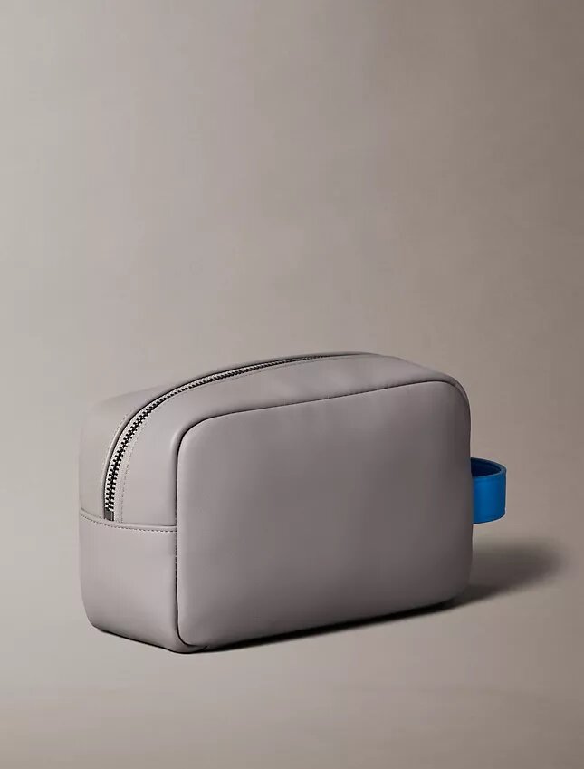 Neceser Monologo con relieve Neceser Monologo con relieve