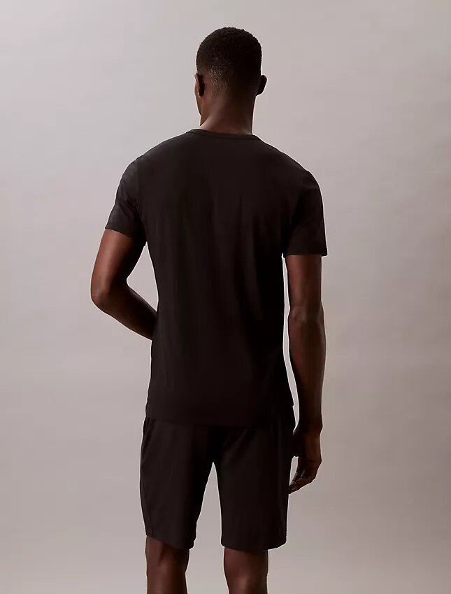 Pack de 3 camisetas de cuello en V de corte ajustado en mezcla Cotton Stretch Pack de 3 camisetas de cuello en V de corte ajustado en mezcla Cotton Stretch