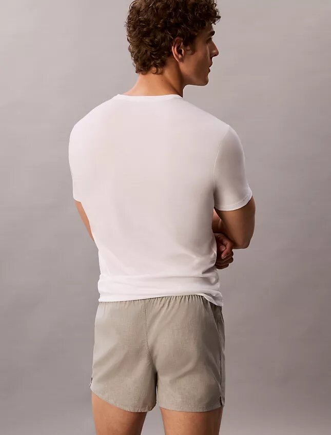Pack de 3 camisetas de cuello en V de corte ajustado en mezcla Cotton Stretch Pack de 3 camisetas de cuello en V de corte ajustado en mezcla Cotton Stretch