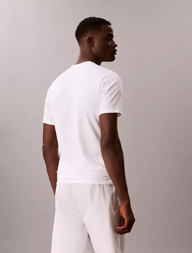 Pack de 3 camisetas de cuello en V de corte ajustado en mezcla Cotton Stretch Pack de 3 camisetas de cuello en V de corte ajustado en mezcla Cotton Stretch