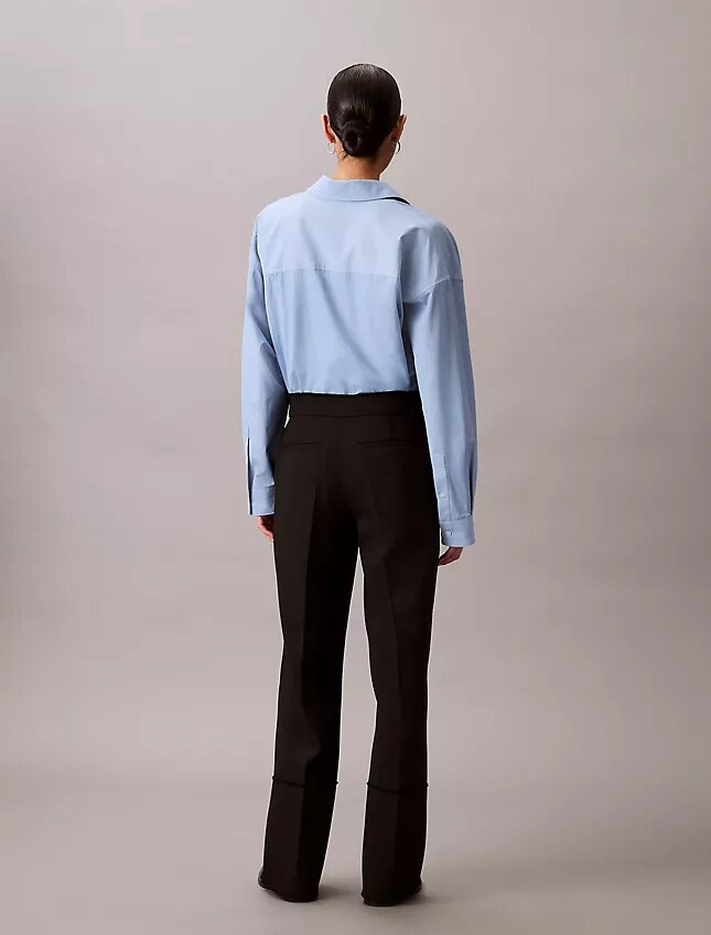 Pantalón con bordes sin rematar Pantalón con bordes sin rematar