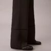 Pantalón con bordes sin rematar Pantalón con bordes sin rematar