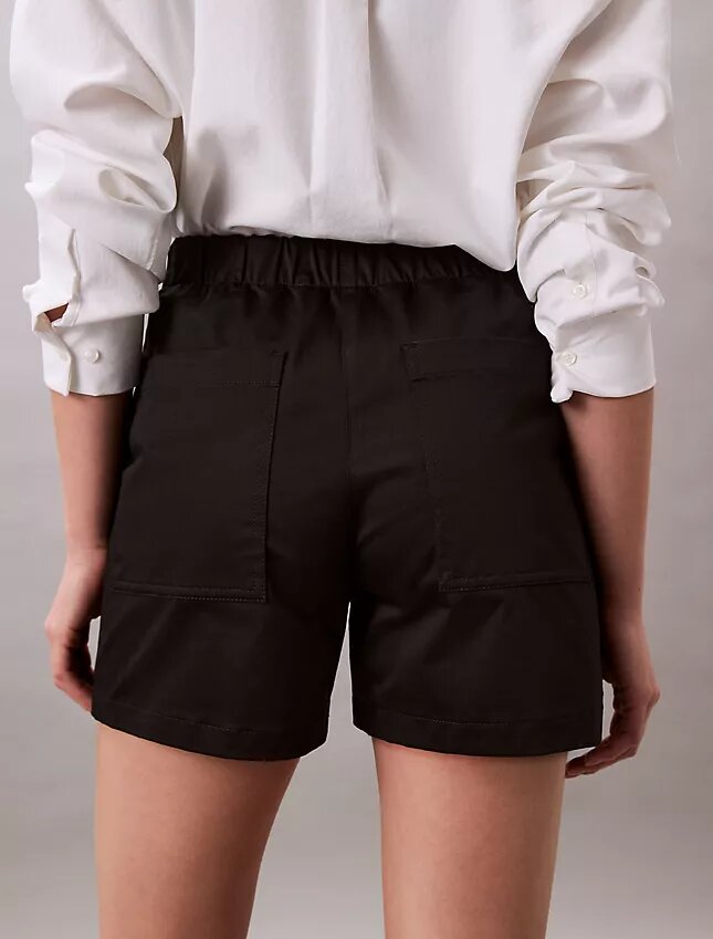 Pantalón corto de satén de algodón Pantalón corto de satén de algodón
