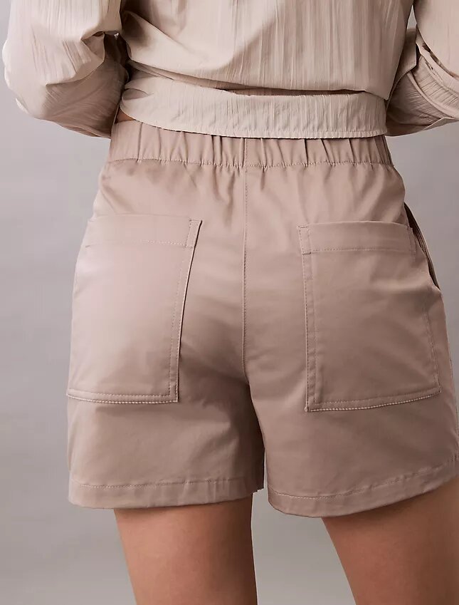 Pantalón corto de satén de algodón Pantalón corto de satén de algodón