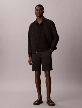 Pantalón corto Stretch Tech de 23 cm