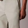 Pantalón corto Stretch Tech de 23 cm
