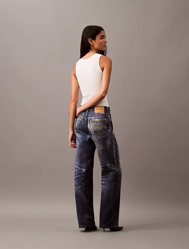 Pantalón entallado con estampado Denim Pantalón entallado con estampado Denim