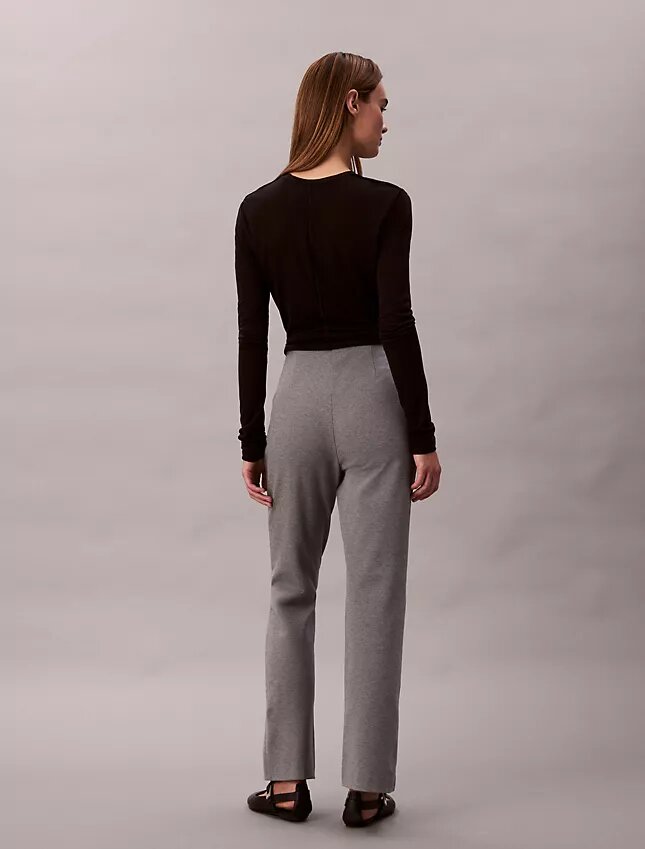 Pantalones acampanados ajustados de ponte Pantalones acampanados ajustados de ponte
