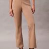 Pantalones acampanados ajustados de ponte Pantalones acampanados ajustados de ponte