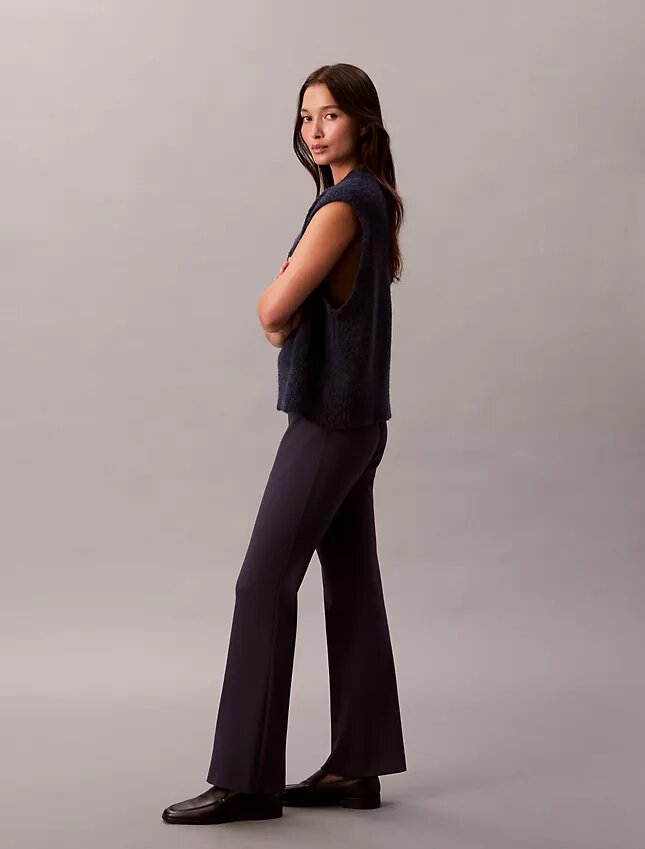 Pantalones acampanados ajustados de ponte Pantalones acampanados ajustados de ponte