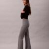 Pantalones acampanados ajustados de ponte Pantalones acampanados ajustados de ponte