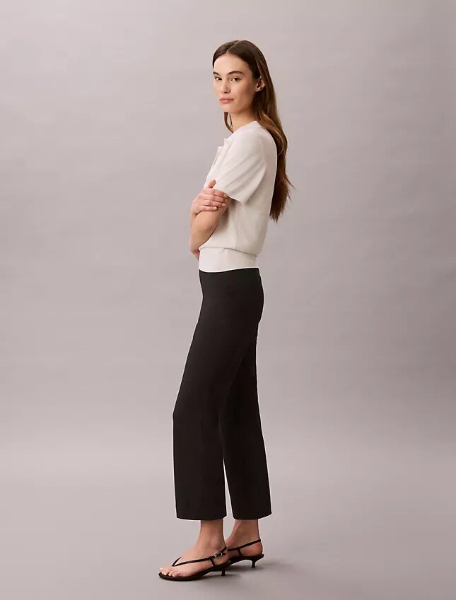 Pantalones acampanados cortos de ponte Pantalones acampanados cortos de ponte