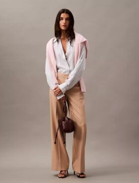 Pantalones acampanados de mezcla de gabardina de lana