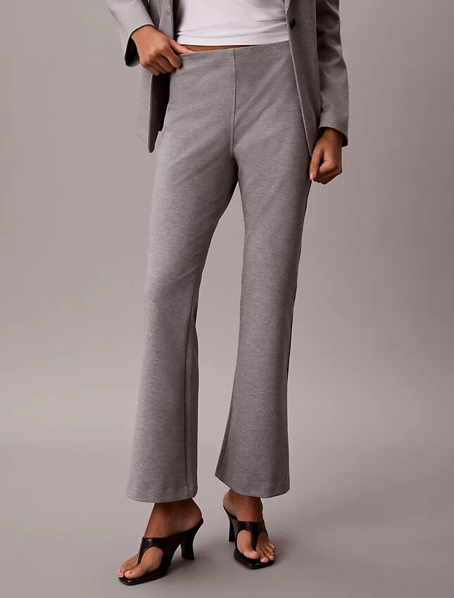 Pantalones acampanados de ponte Pantalones acampanados de ponte
