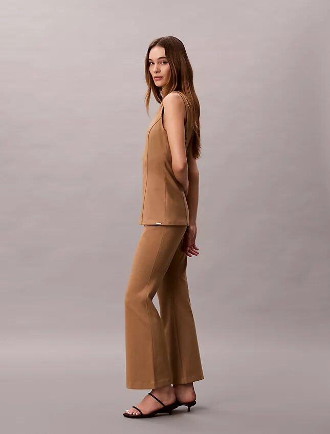 Pantalones acampanados de ponte Pantalones acampanados de ponte